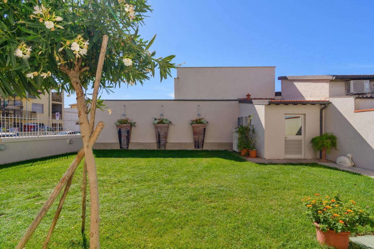 Villino Ermione Marina Di Pisa Exterior foto